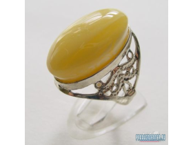 Серебрянное кольцо с выпуклым желтым  янтарём