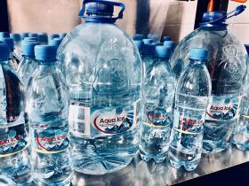 Питьевая вода «Aqua Ice» в бутылках