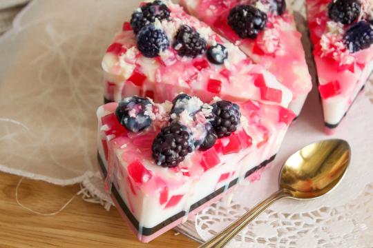 Фото 3 Мыльный торт Тропикана мыло Милотто 003546, г.Санкт-Петербург 2018