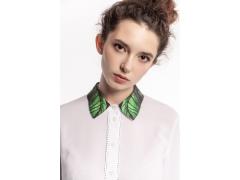 Фото 1 Женская блузка с дизайнерским воротником 2018