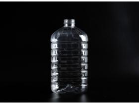 Канистры пластиковые ПЭТ от 4 до 10 литров