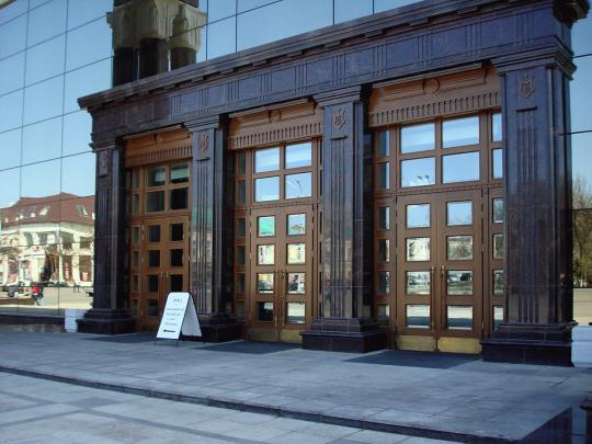 Фото 2 двери из массива дерева, г.Москва 2022