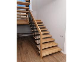 Лестницы для дома из дерева