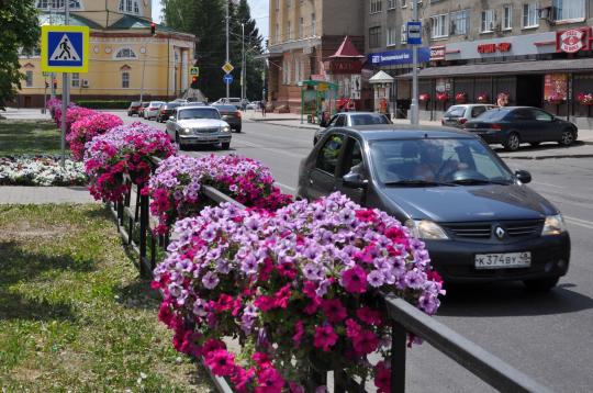 Фото 7 Вазон для цветов на ограждения, г.Москва 2015