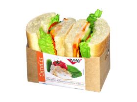 Сэндвич с курицей и салатом Романо