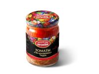 Консервированные томаты в стеклянных банках