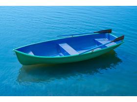 Моторно-гребная лодка Дельфин стеклопластиковая