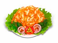 Салаты по-корейски в пластиковых контейнерах