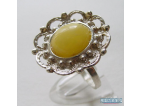 Серебрянное кольцо с желтым янтарём в виде цветочка