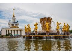 Фонтаны на ВДНХ заработали после масштабной реконструкции Фонтаны на ВДНХ заработали после масштабной реконструкции