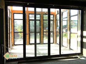 Раздвижные (портальные) деревянные окна и двери