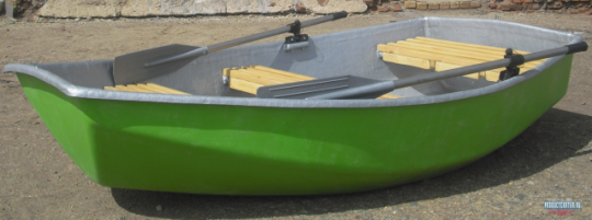 Стеклопластиковая лодка Тортилла-305 с Рундуком