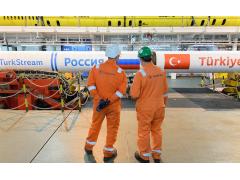 Строители соединили наземную и морскую часть «Турецкого потока» Строители соединили наземную и морскую часть «Турецкого потока»