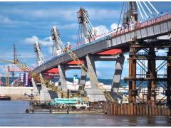 В Благовещенске состыкован российско-китайский мост через Амур В Благовещенске состыкован российско-китайский мост через Амур