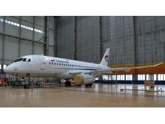 Первый серийный Superjet 100 с горизонтальными законцовками крыла Первый серийный Superjet 100 с горизонтальными законцовками крыла
