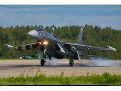 Три многоцелевых истребителя Су-35 поступили в истребительный авиаполк ЗВО в Тверской области Три многоцелевых истребителя Су-35 поступили в истребительный авиаполк ЗВО в Тверской области