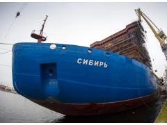 На ледокол «Сибирь» погрузили турбогенератор правого борта На ледокол «Сибирь» погрузили турбогенератор правого борта
