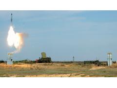 «Алмаз-Антей» поставил Минобороны второй за год полковой комплект С-400 «Алмаз-Антей» поставил Минобороны второй за год полковой комплект С-400