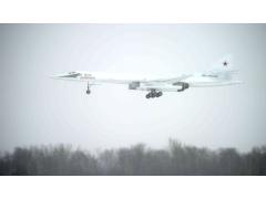 Бомбардировщик Ту-160М совершил первый испытательный полет Бомбардировщик Ту-160М совершил первый испытательный полет