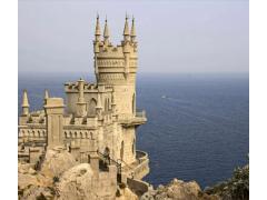 В Крыму открыли замок «Ласточкино гнездо» после реставрации. В Крыму открыли замок «Ласточкино гнездо» после реставрации.