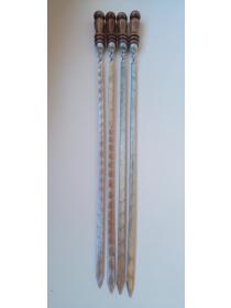 Шампур с деревянной ручкой длиной 40см
