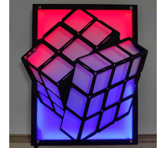 Фото 2 Панно кубик рубика при освещении 2022