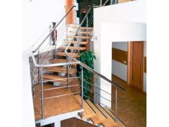 Фото 1 Лестницы на металлическом косоуре, г.Москва 2023