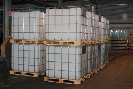 Фото 2 Еврокуб IBC 1000 литров пластиковый контейнер с краном в металлической обрешетке 2014