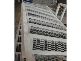 Стальная лестница типа ЛГВ с решетчатыми ступенями