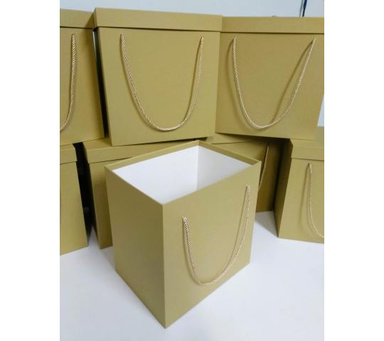 Фото 2 Картонные коробки с ручками, г.Зеленодольск 2024