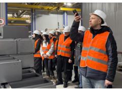 На заводе СОЭМИ прошла экскурсия для представителей компании «Русский Свет»