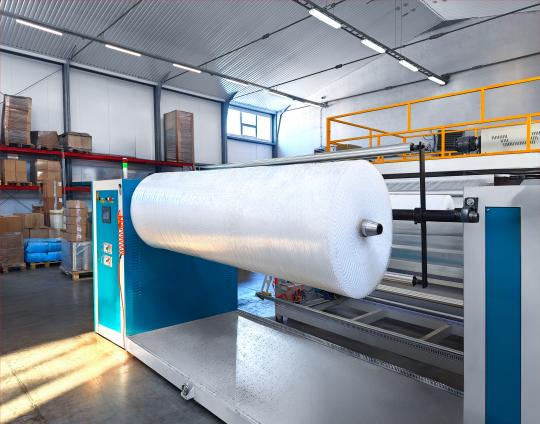 Фото 2 Воздушно-пузырчатая пленка прозрачная и цветная, производство Санкт-Петербург, ВПП для промышленной и логистической упаковки 2025