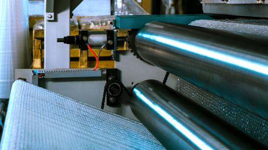 Фото 2 Прочная пузырчатая пленка для розничной и оптовой упаковки, рулон 0,4×50 м 2025