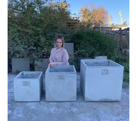 768216 картинка каталога «Производство России». Продукция Вазон большой квадратный №104, г.Астрахань 2025 Фото 6 Вазон большой квадратный №104, г.Астрахань 2025