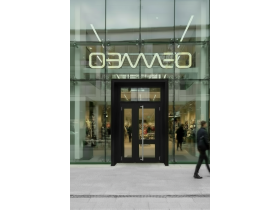 Дверь входная двустворчатая остекленная с фрамугой