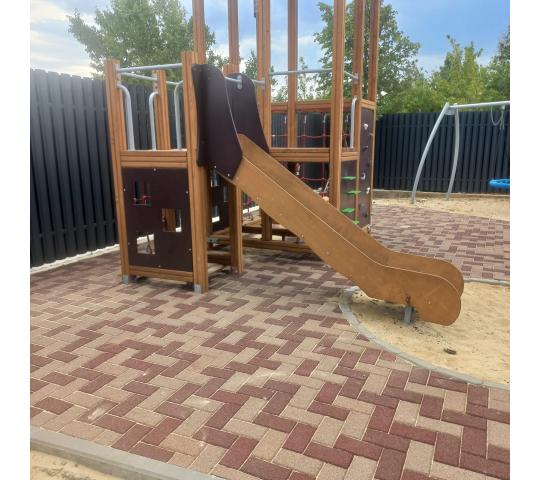 Фото 1 брусчатка на детской площадке - красота и безопасность