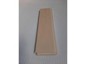 Стеновой паркет из липы с горячим тиснением