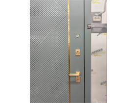 Квартирная дверь два контура