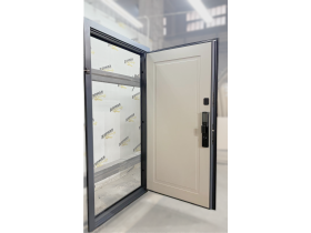 Входная дверь с электронным замком