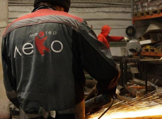 Фото №4 на стенде производство. 771677 картинка из каталога «Производство России». Фото 4 производство