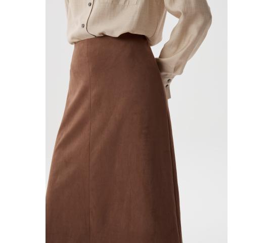 Фото опубликовано: ООО "1-Я ШВЕЙНАЯ ФАБРИКА", ИНН 7839070996, elny.ru © Фото 2 Юбка, г.Санкт-Петербург 2025