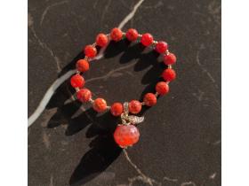 Браслеты из натуральных камней в ассортименте