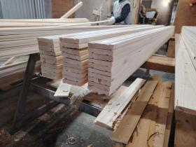 Наличник цельноламельный