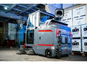 Подметально-уборочная машина ST9