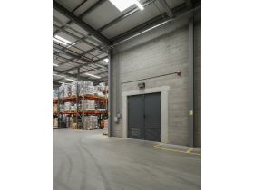 Противопожарная дверь с вентиляционной решеткой