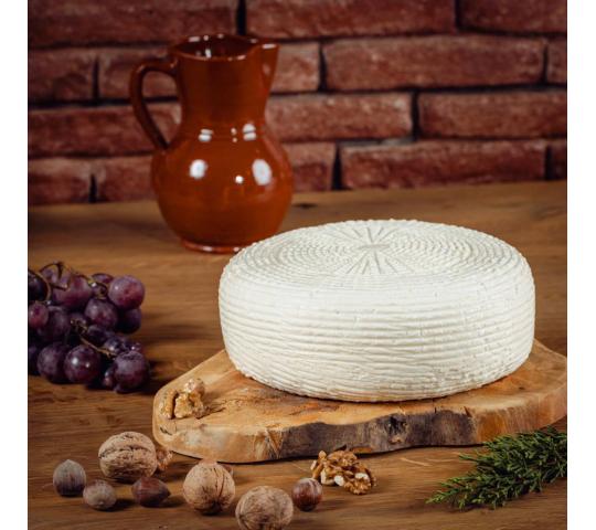 Фото опубликовано: ИП Саджая Эш Лиз Эдиковна, ИНН 500921045915, ip-sadzhaya-esh-liz-edikovna-s437466.regtorg.ru © Фото 3 Сыр Имеретинский