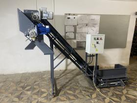 Транспортер для сепарации деталей из под ТПА. 1002