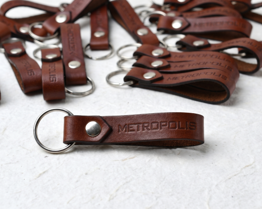 Фото опубликовано: ИП Мелконян Артем Володевич, ИНН 164492968722, leather-rm.com © Фото 4 Кожаные брелоки, г.Казань 2026