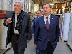 Курс на укрепление отечественного производства Курс на укрепление отечественного производства