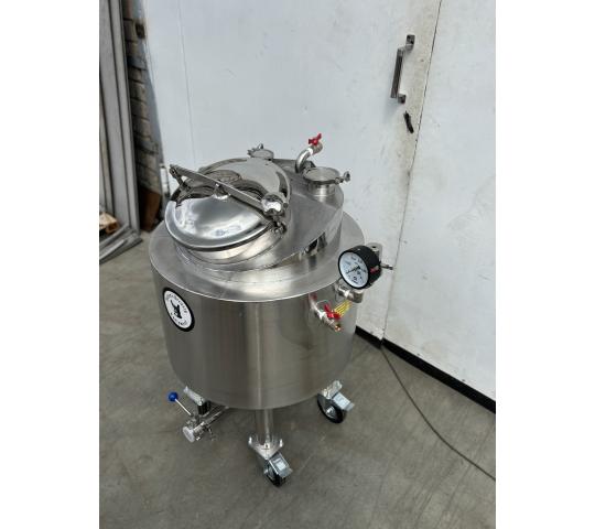 Фото опубликовано: ИП Хасанов Евгений Камилевич, ИНН 420544431503, hudsons-brew.ru  ©